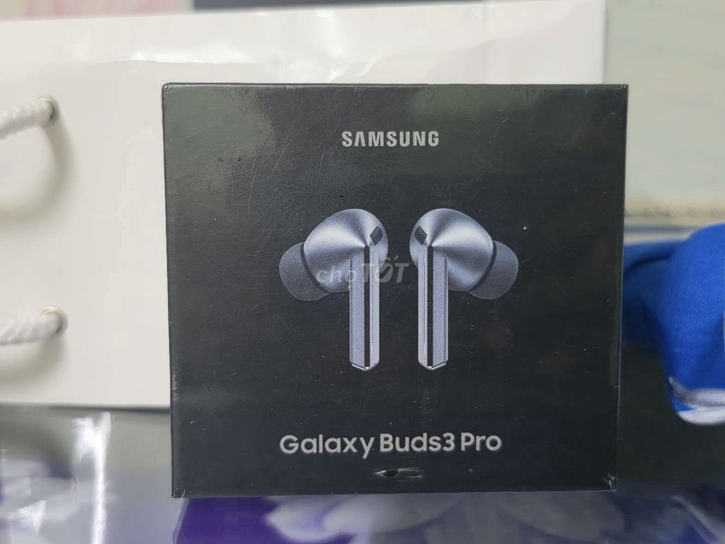 Tai nghe Samsung Galaxy Buds3 Pro Đen. Mua bán Tivi, Âm thanh tại Huyện Cờ Đỏ Cần Thơ được đăng bởi Tan Tran Van hình 1