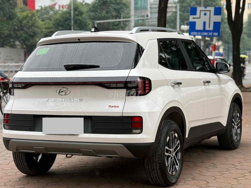 Hyundai Venue 2025 - 10000 km. Mua bán Ô tô tại Quận Nam Từ Liêm Hà Nội được đăng bởi Chính chủ hình 5