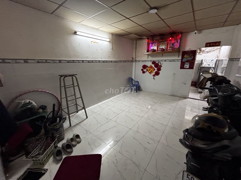 Аренда · 2 комн. · 38 м² · Quận 11, ул. Đường Phú Thọ