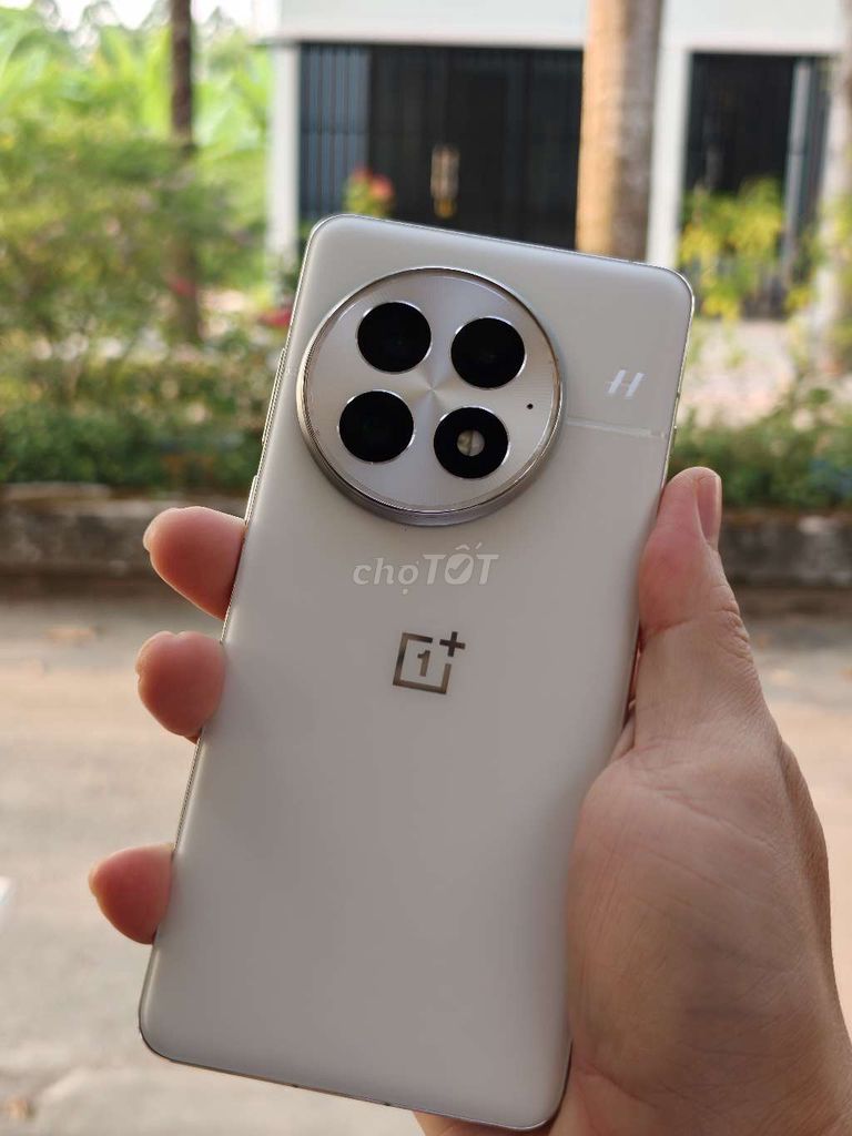 OnePlus 13 256GB Trắng. Mua bán Điện thoại tại Thành phố Thủ Đức Tp Hồ Chí Minh được đăng bởi Long hình 1