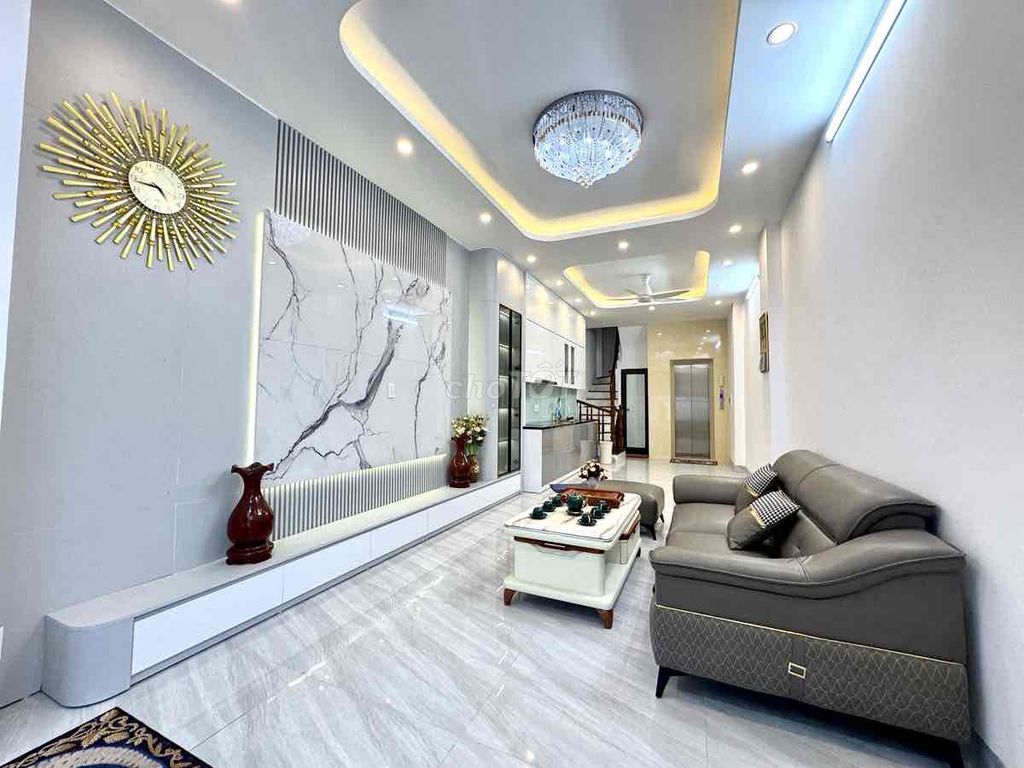 TUYỆT PHẨM 7 TẦNG THANG MÁY – MỚI TINH – 2 THOÁNG – TT CẦU GIẤY