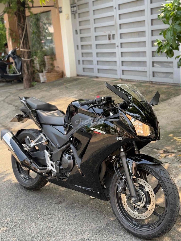 Honda cbr300r 2017 abs.odo 8k6 zin keng bstp 9 chủ