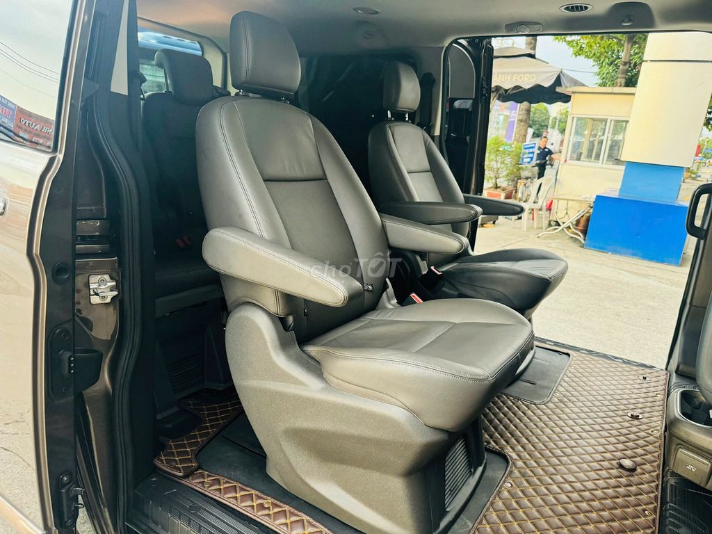 Ford Tourneo Tita 2019 - Mẫu Xe 7 Chỗ Máy Xăng. Mua bán Ô tô tại Quận Tân Phú Tp Hồ Chí Minh được đăng bởi Phạm Văn Thông hình 15