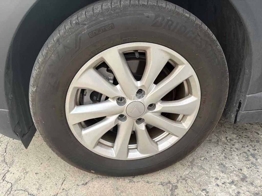 VinFast VF6 2024 S - 14000 km. Mua bán Ô tô tại Quận 12 Tp Hồ Chí Minh được đăng bởi Thanh Tú hình 11