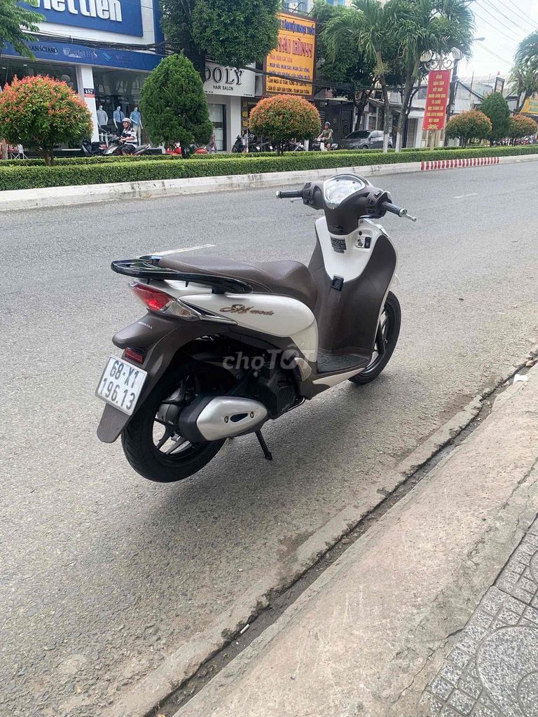 ✅✅ SH MORE 2015 KHÓA CHÌA TRẮNG ĐEN XE ĐẸP MÁY ZIN. Mua bán Xe máy tại Thành phố Rạch Giá Kiên Giang được đăng bởi Kali  hình 3