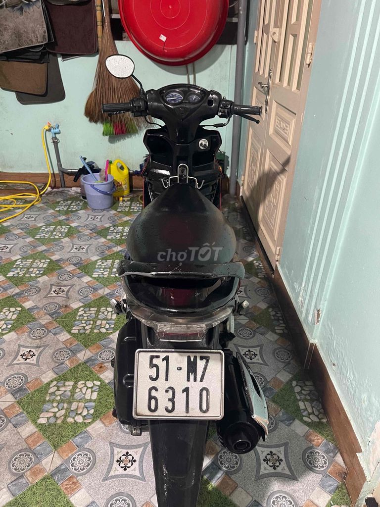 Suzuki Hayate Đỏ đen, giấy tờ đầy đủ. Mua bán Xe máy tại Thành phố Thủ Đức Tp Hồ Chí Minh được đăng bởi Bảo An hình 4