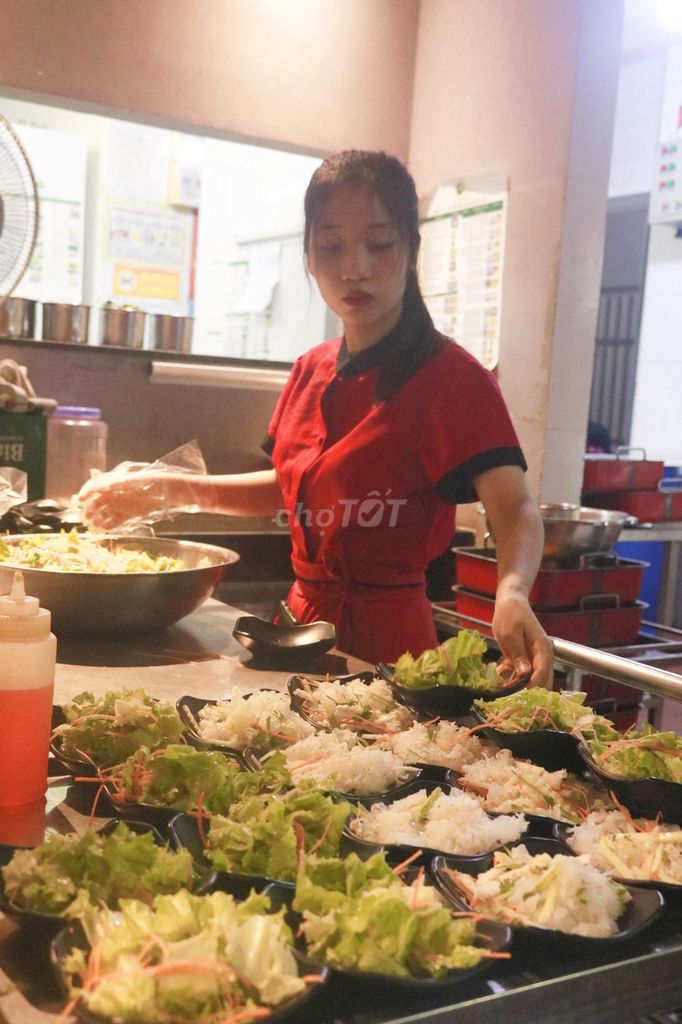 Tuyển Phụ Bếp Tại Hoàng Mai, Hà Nội