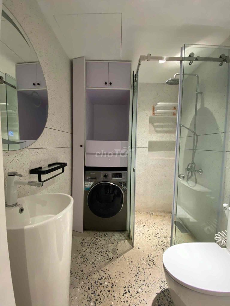 Новый двухэтажный дом с двумя садами в Khuê Mỹ — фото 8