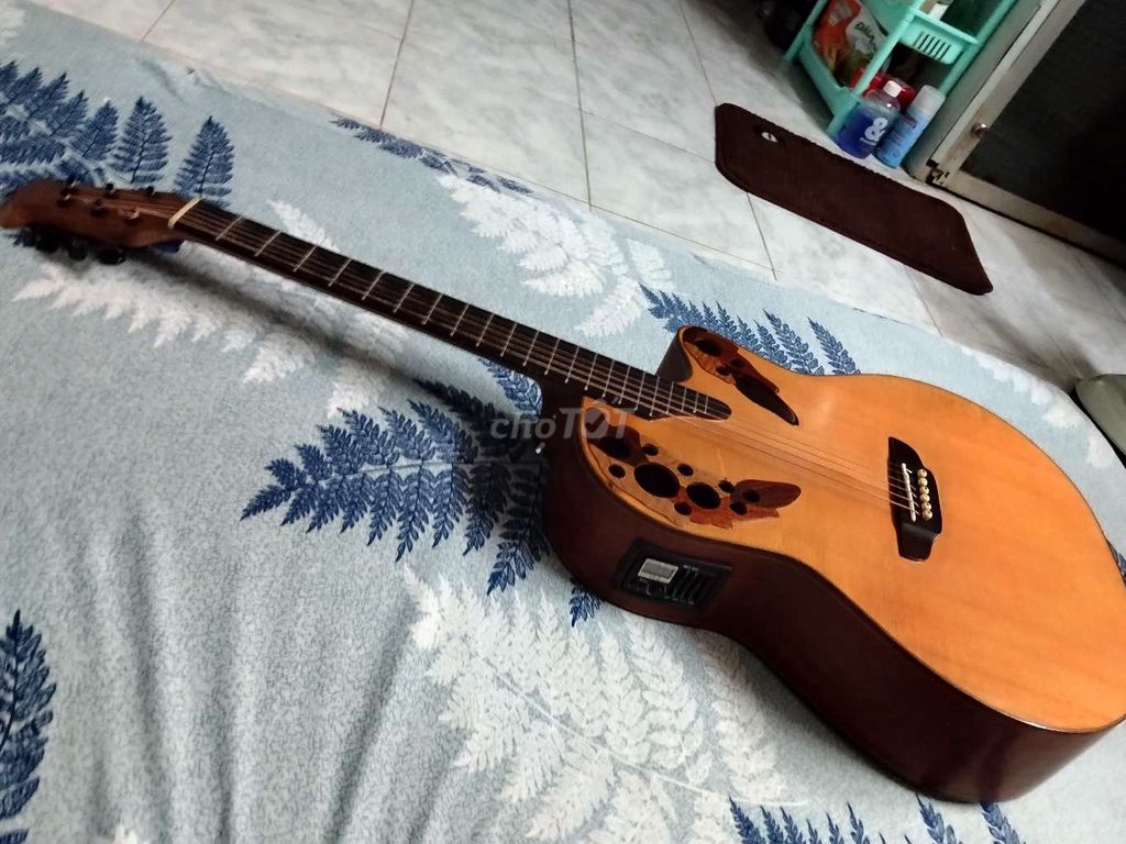 Đàn guitar Ovation Gỗ Nâu Việt Nam. Mua bán Nhạc cụ tại Quận 1 Tp Hồ Chí Minh được đăng bởi nhatnara hình 1
