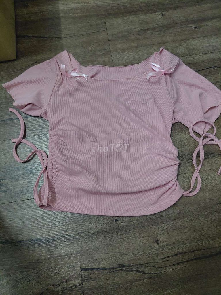 Áo croptop nữ vải gân. Mua bán Quần áo tại Quận Tân Bình Tp Hồ Chí Minh được đăng bởi Kim Duyen hình 1
