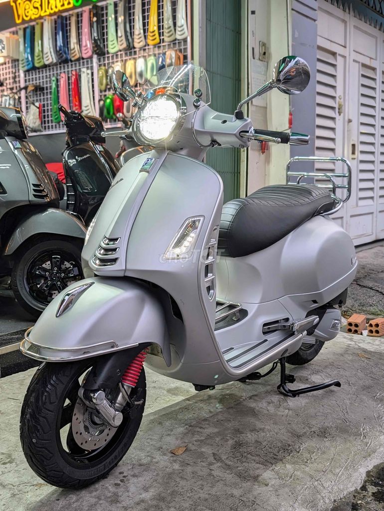 GTS 150 Iget Abs Màu Bạc 2020