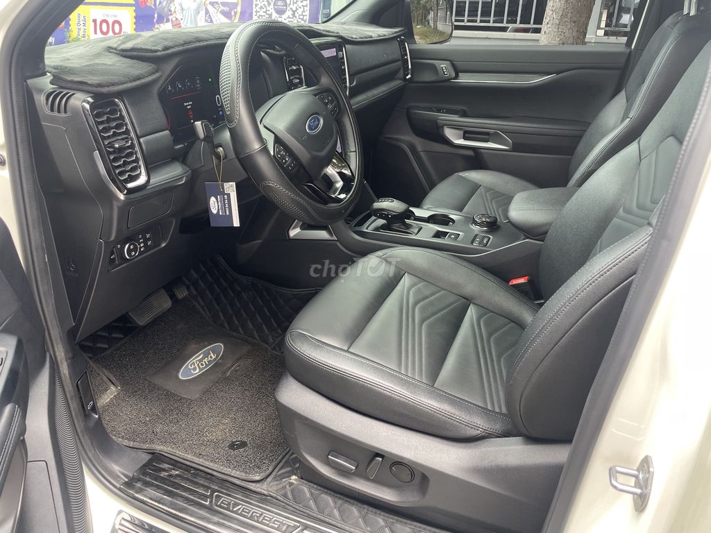 Ford Everest 2023 Titanium+ 2.0 AT 4x4 - 35000 km. Mua bán Ô tô tại Thành phố Phan Thiết Bình Thuận được đăng bởi Nhựt hình 11