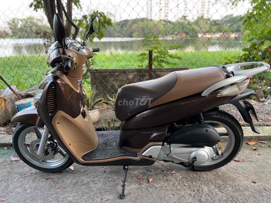 SH Ý 2008 150i bstp 9chủ,chưa rớt đầu,êm, xe chất