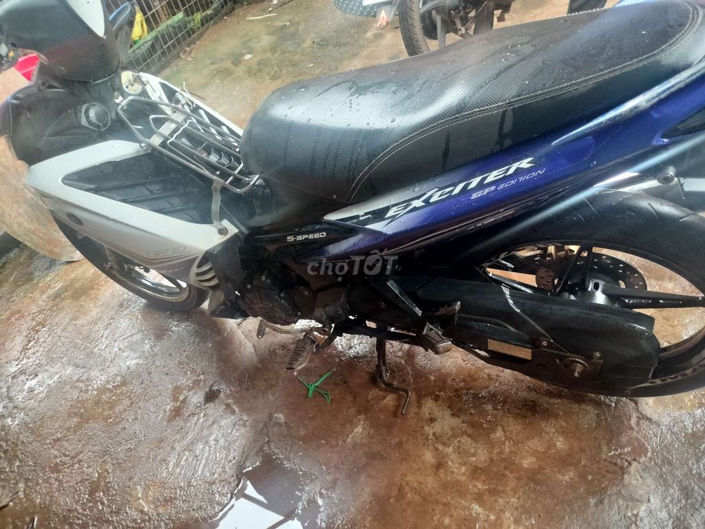 Xe máy Yamaha Exciter 2011 côn tay zin êm. Mua bán Xe máy tại Thị xã Phước Long Bình Phước được đăng bởi văn phú hình 2