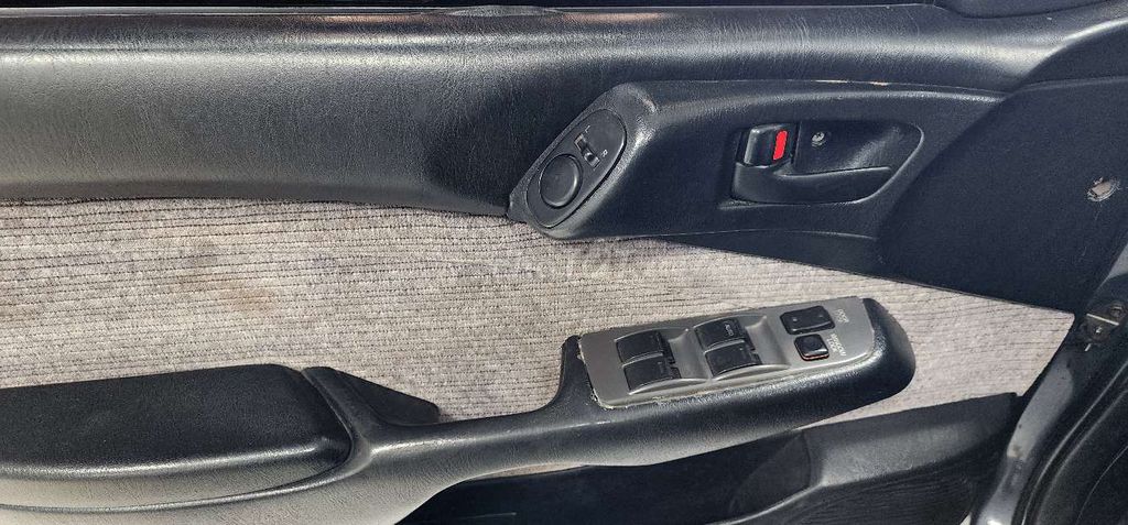 TOYOTA CORONA 1992. Số sàn, máy xăng 2.0.. Mua bán Ô tô tại Huyện Đức Trọng Lâm Đồng được đăng bởi THỂ TRẦN CAR hình 15