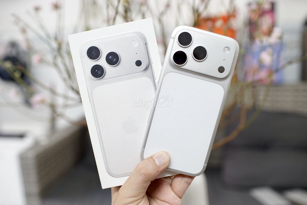 iPhone 17 Pro 256GB Bạc - VN 2 sim 5G TGDD cbh. Mua bán Điện thoại tại Quận 5 Tp Hồ Chí Minh được đăng bởi Lê Trọng Tấn hình 1