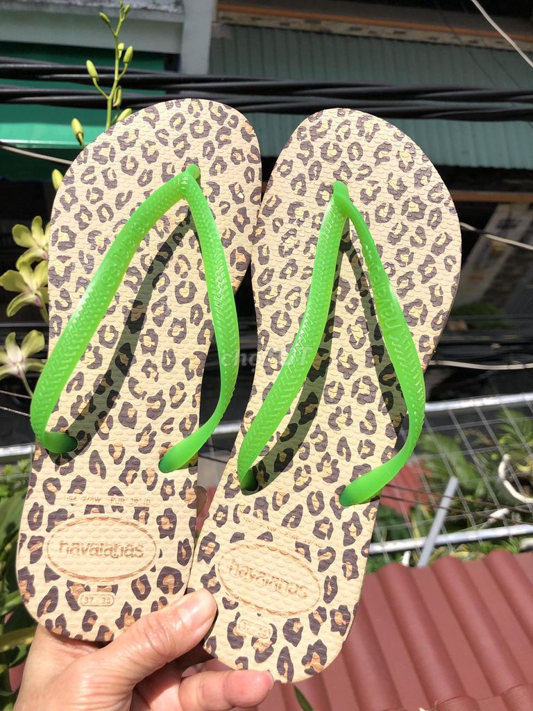 Đôi dép lào nữ hiệu Havaianas chính hãng, mới tinh