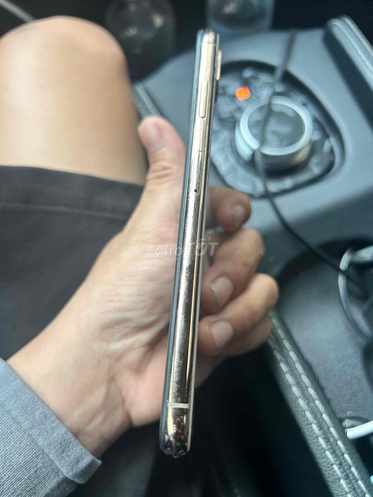 iPhone XS Max 64GB Vàng. Mua bán Điện thoại tại Huyện Bình Chánh Tp Hồ Chí Minh được đăng bởi Đinh Văn Đạt hình 1