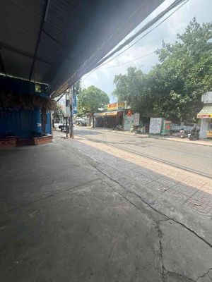 Nhà cấp 4 đang cho thuê rửa xe có dòng tiền 55 triệu /tháng