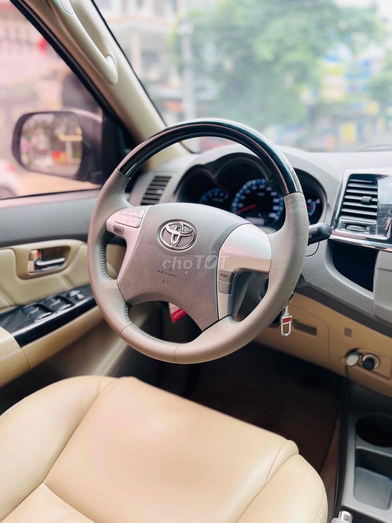 Toyota Fortuner 2013 2.7V 4x4 AT - 1 km. Mua bán Ô tô tại Thành phố Biên Hòa Đồng Nai được đăng bởi Bi Auto hình 12