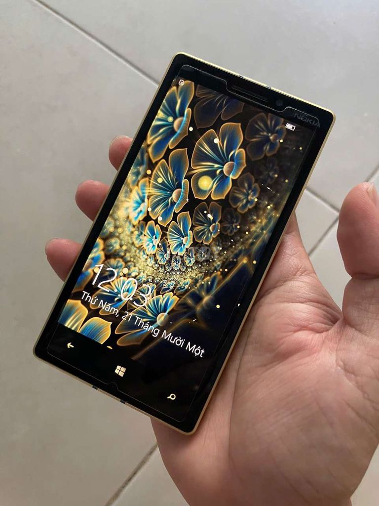 Nokia Lumia 930 Trắng viền gold. Mua bán Điện thoại tại Thành phố Thủ Dầu Một Bình Dương được đăng bởi Tien Minh hình 1