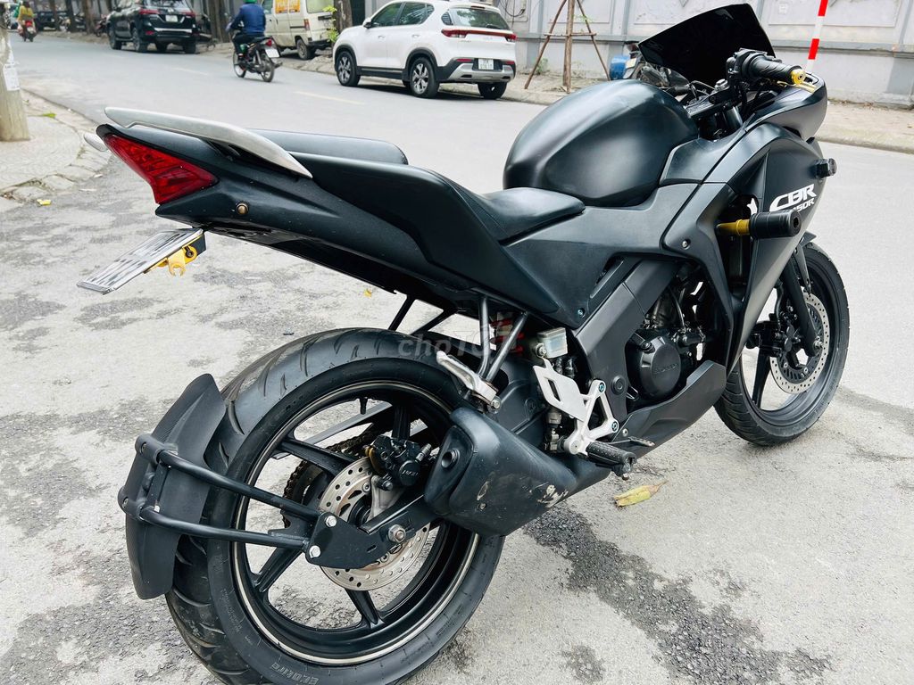 HONDA CBR 150 NHẬP THÁI MÁY NGUYÊN BIỂN 29. Mua bán Xe máy tại Quận Nam Từ Liêm Hà Nội được đăng bởi MAI HÒA hình 5