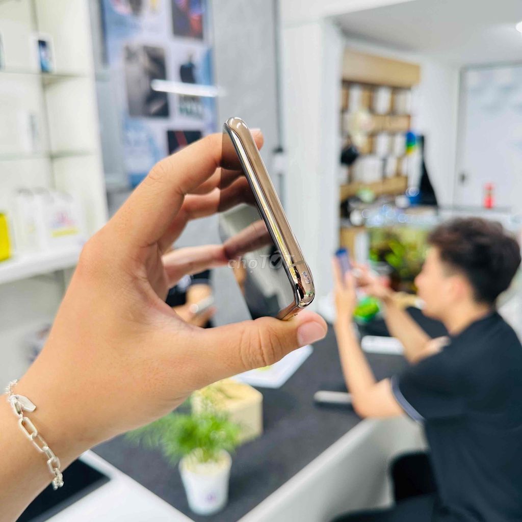 iPhone 11 Pro Max 256GB GOLD - Bản Quốc Tế. Mua bán Điện thoại tại Quận Gò Vấp Tp Hồ Chí Minh được đăng bởi Chúc Tùng hình 7