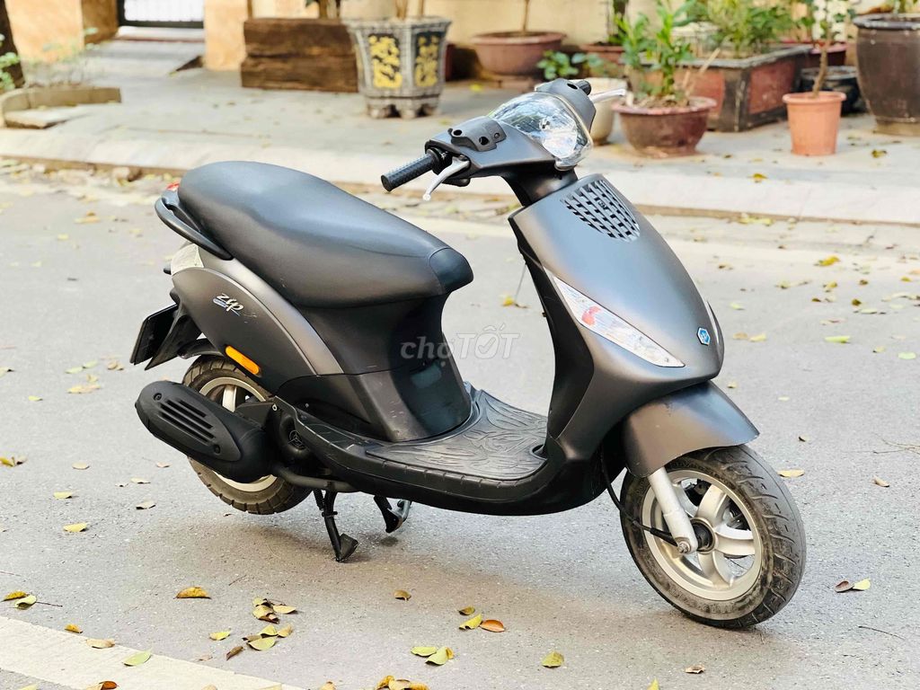 PIAGGIO ZIP 100cc MÀU GHI XÁM ĐỜI CAO 2022. Mua bán Xe máy tại Quận Cầu Giấy Hà Nội được đăng bởi Đỗ Mai hình 4