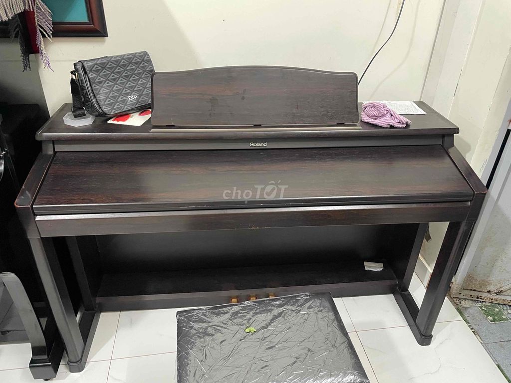 piano rolan Hp550G pass 8tr kèm ghế