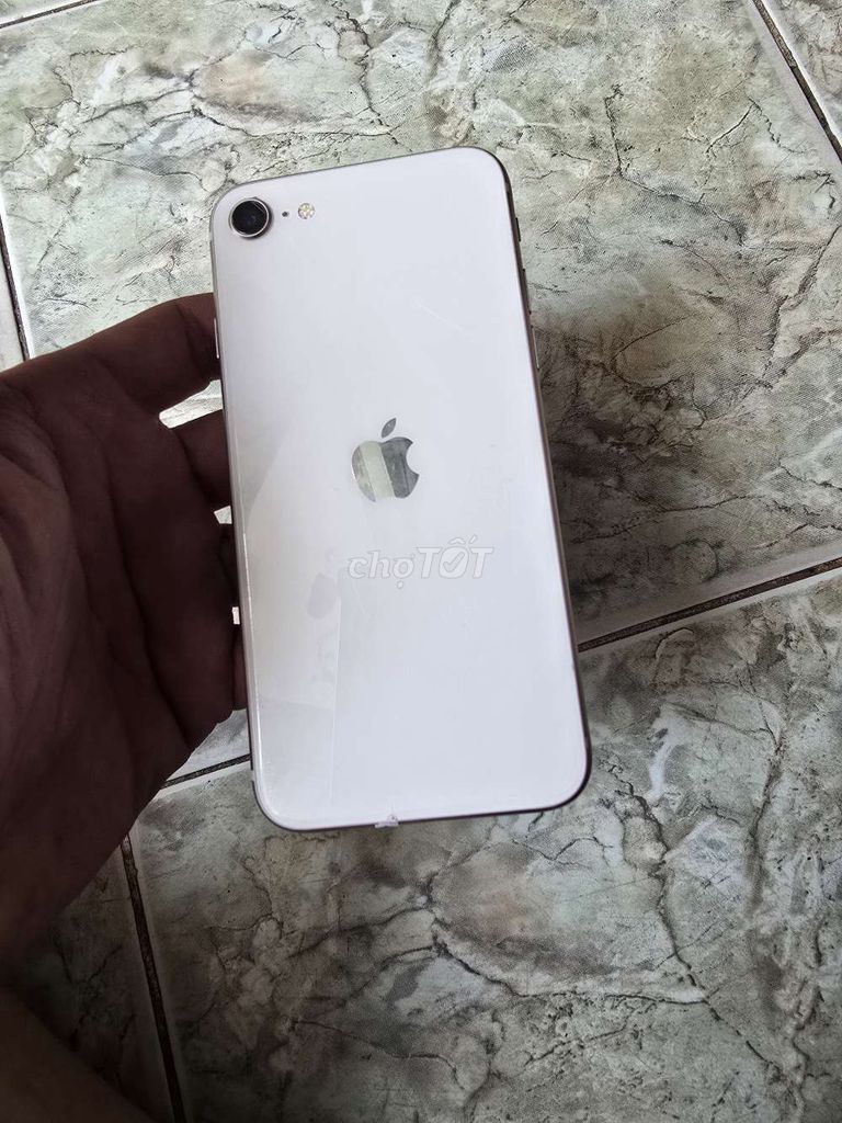 Apple iPhone SE 3 64GB Trắng pin zin 84%. Mua bán Điện thoại tại Quận Bình Tân Tp Hồ Chí Minh được đăng bởi Lê hiểu  hình 1
