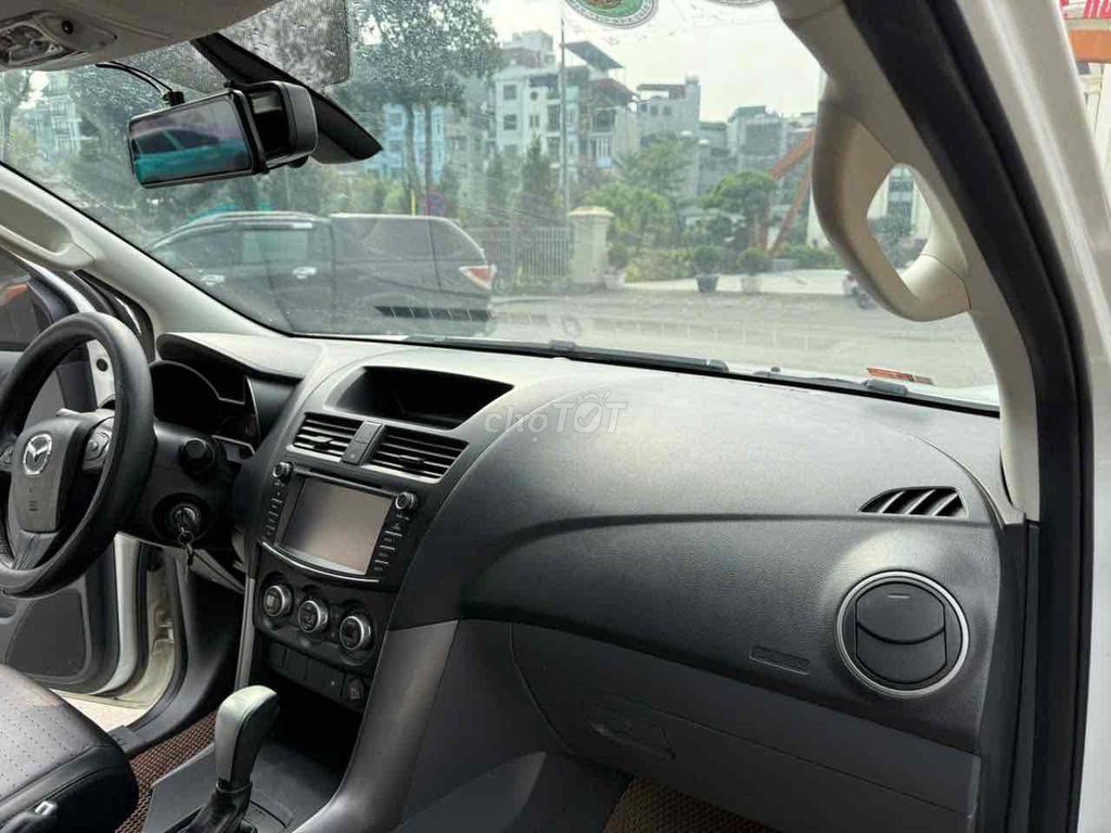 Mazda BT 50 2018 2.2  AT số tự động gầm cao. Mua bán Ô tô tại Quận Nam Từ Liêm Hà Nội được đăng bởi phạm phương nga hình 9