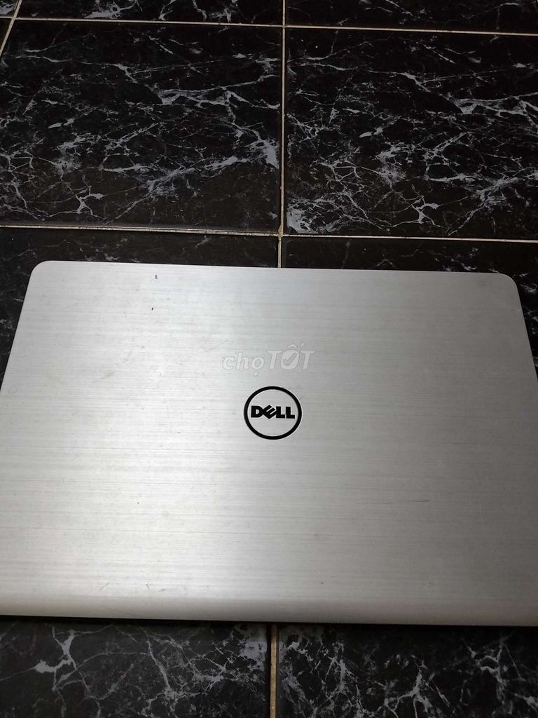 Dell Inspiron 5557 i5 4GB Bạc. Mua bán Laptop tại Quận Hai Bà Trưng Hà Nội được đăng bởi Hòa hình 1