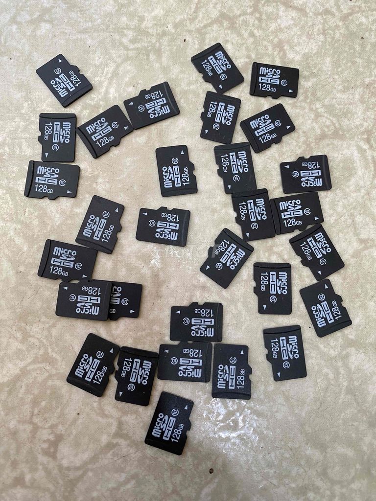 Thẻ nhớ 128GB Hỏng. Mua bán Phụ kiện (Màn hình, Chuột...) tại Quận 12 Tp Hồ Chí Minh được đăng bởi KHANG hình 1