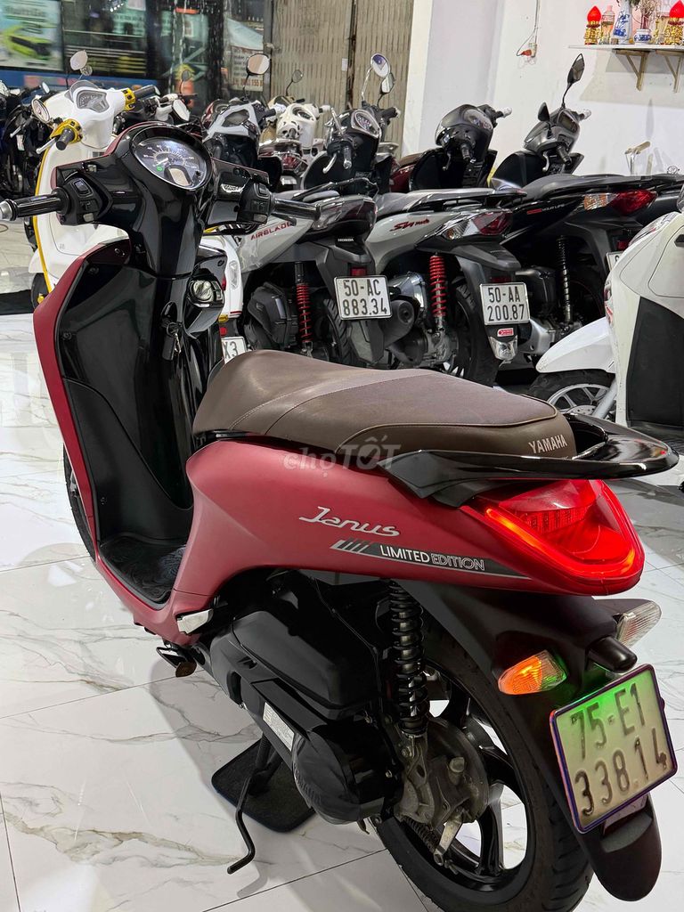 Yamaha Janus Limited Edition Красный