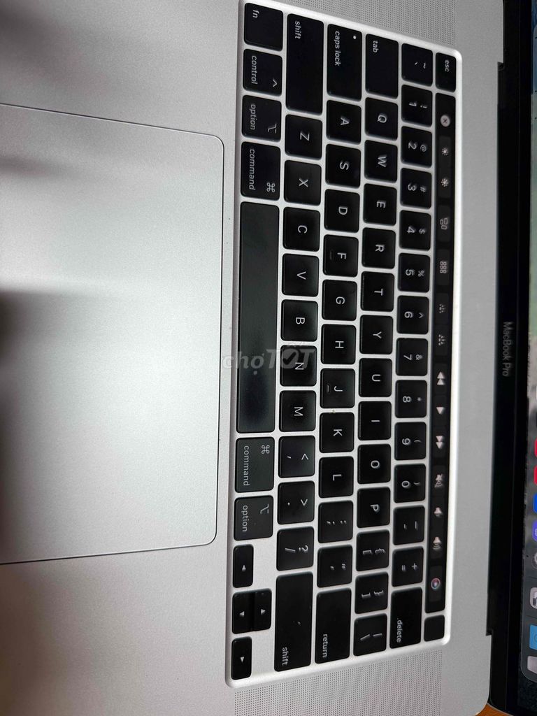 Apple MacBook Pro i9 32GB Bạc. Mua bán Laptop tại Thành phố Long Xuyên An Giang được đăng bởi Phạm Vũ hình 1