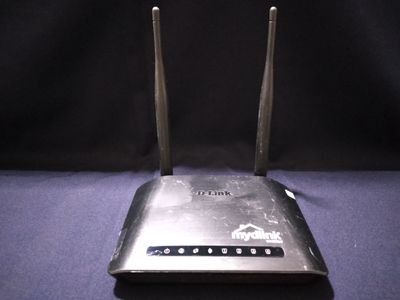Phát wifi D-LINK DIR-605L (BH 6 thg)