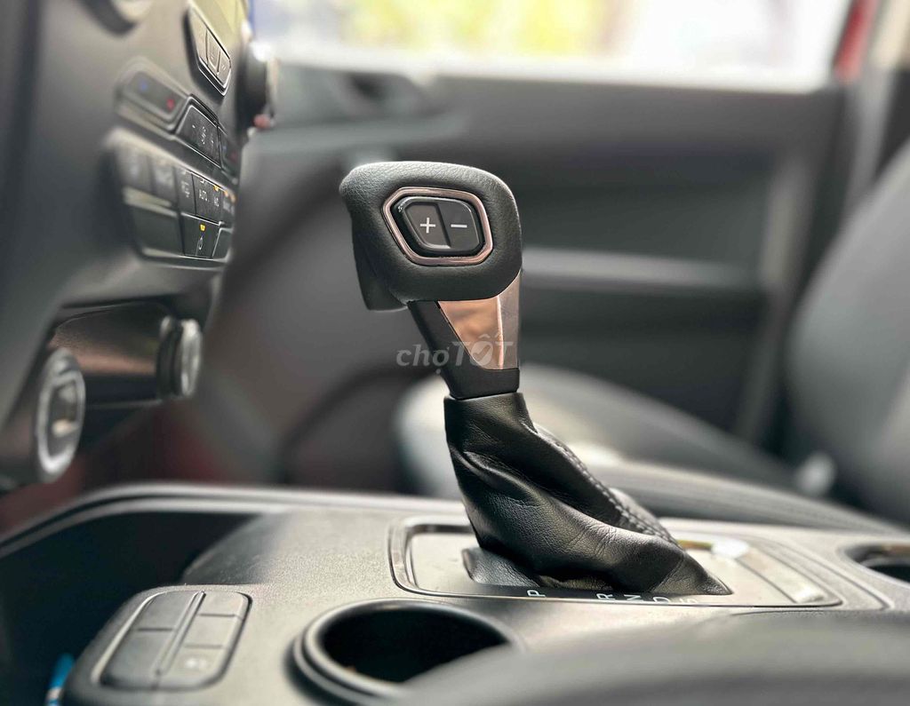 Ford Everest 2.0 AT Chất xe đẹp 1 Chủ - KM chuẩn 💯. Mua bán Ô tô tại Quận Gò Vấp Tp Hồ Chí Minh được đăng bởi DH AUTO FORD CHUYÊN XE FORD LƯỚT CHẤT LƯỢNG CAO hình 11