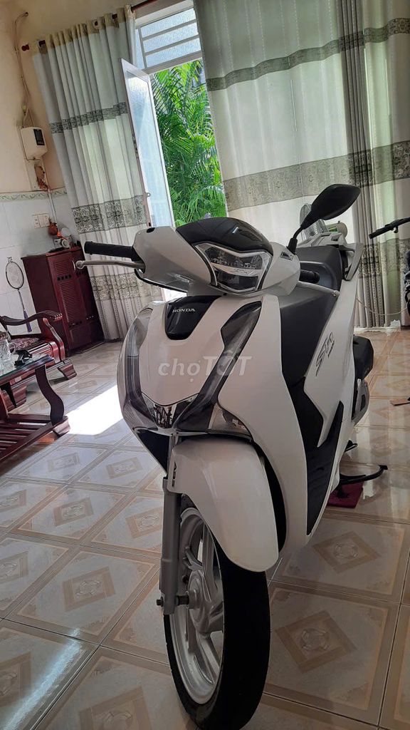 tôi cần bán. Mua bán Xe máy tại Quận Phú Nhuận Tp Hồ Chí Minh được đăng bởi Phạm Thành Đạt hình 4