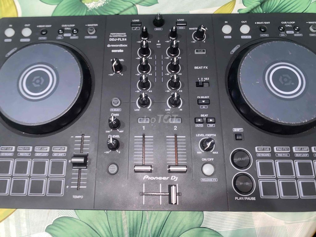 Bàn DJ Pioneer DDJ-FLX4 Đen Đã sử dụng. Mua bán Nhạc cụ tại Quận Bình Thuỷ Cần Thơ được đăng bởi Hbao hình 1