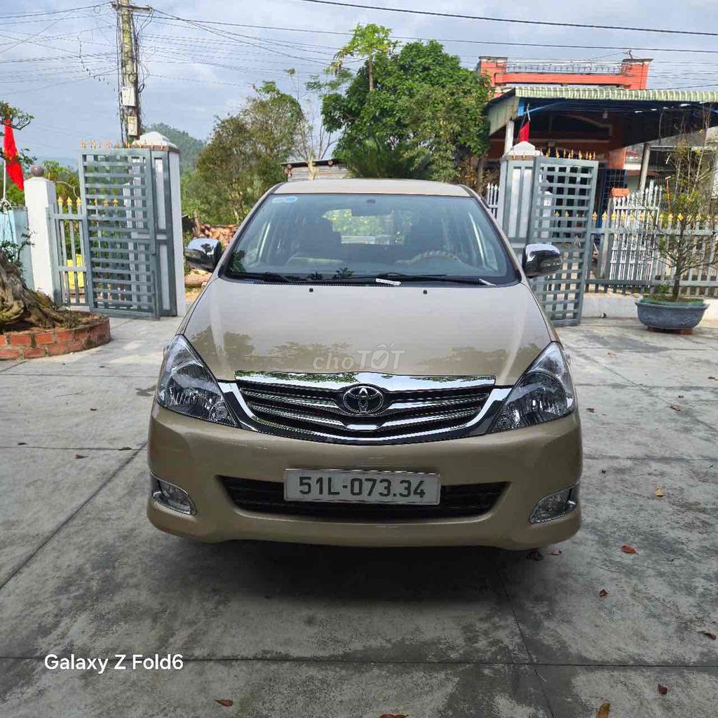 Toyota Innova 2009 G - 126000 km