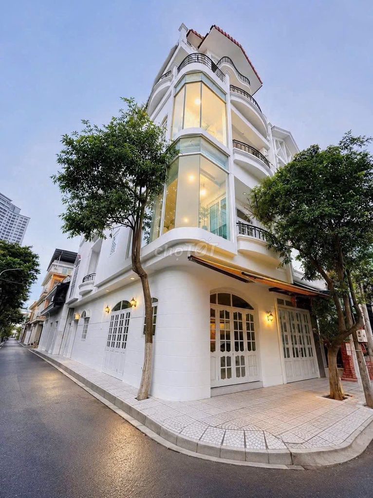Nhà 5 tầng mt cao xuân dục - hải châu - lô góc 2 mặt tiền
