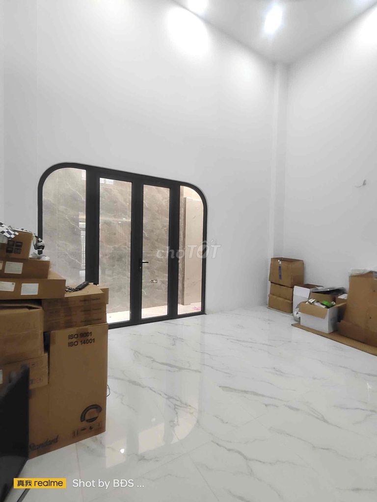 Nhà Đẹp 6Tầng có 6pn 8wc có thang máy QL13 gần Vạn Phúc 30triệu