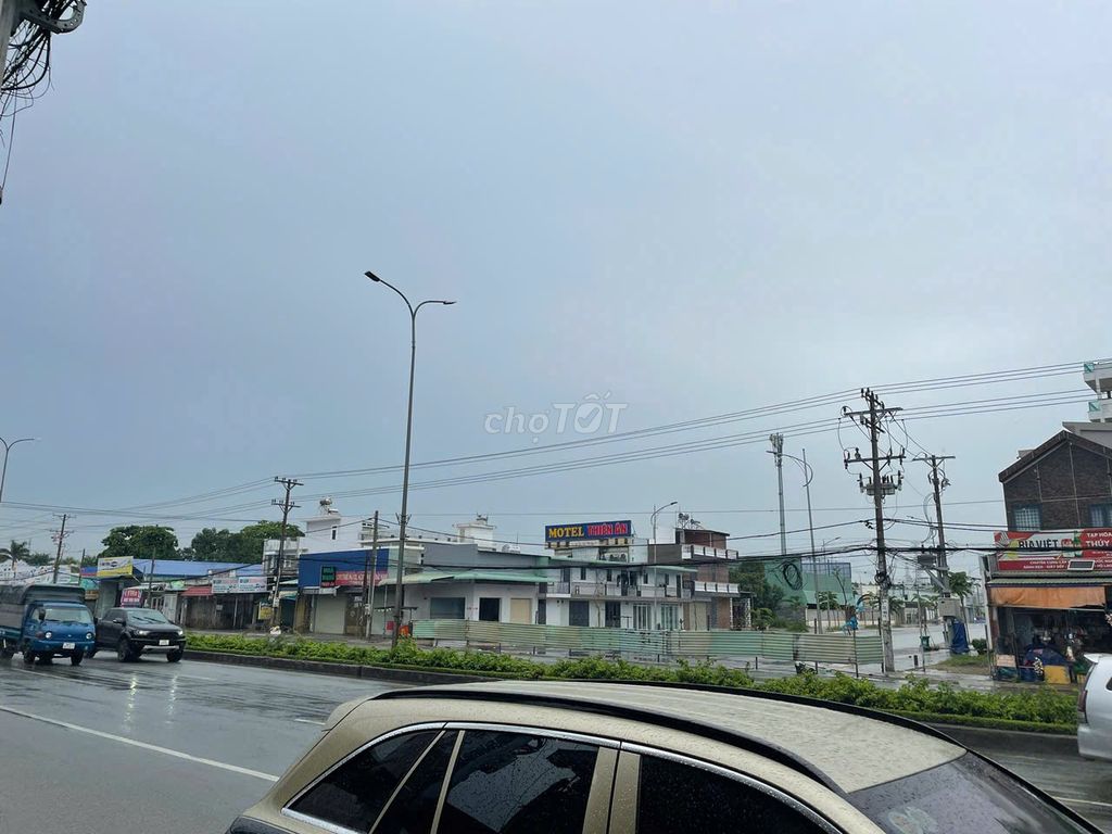 BÁN NHÀ MẶT TIỀN QUỐC LỘ 51