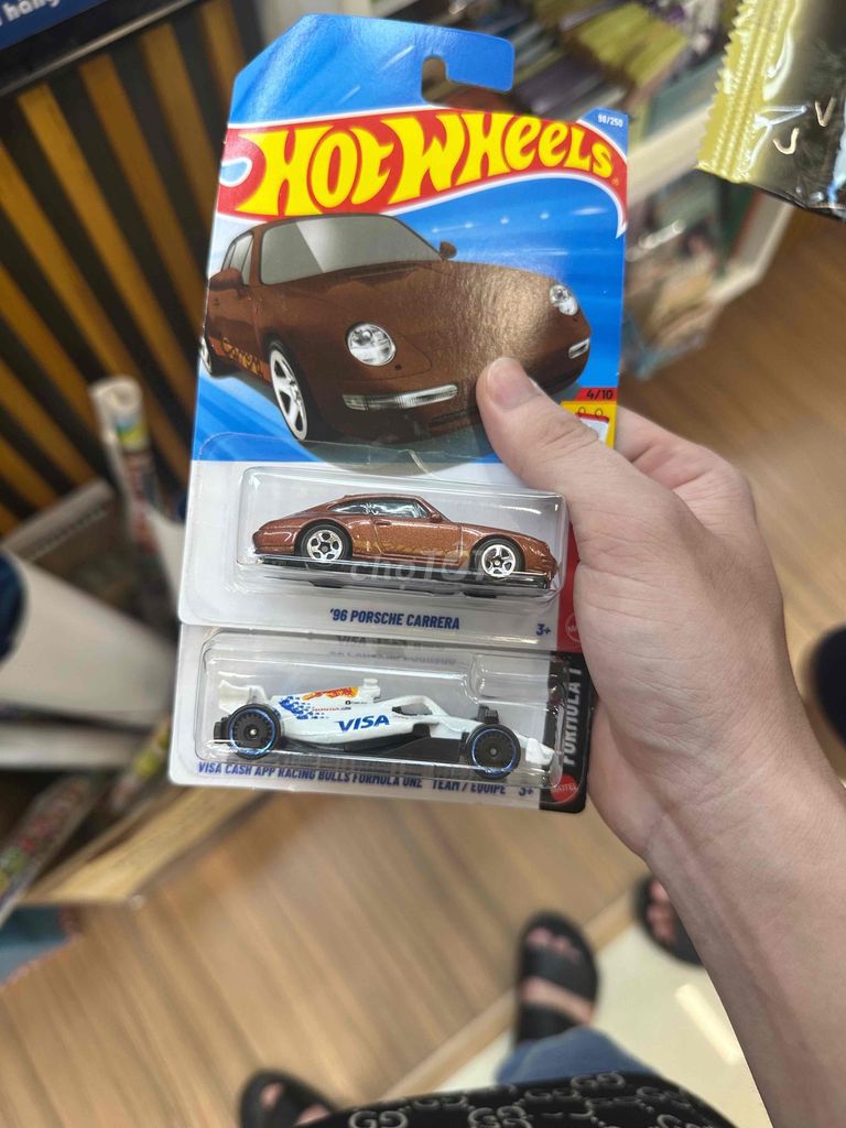 Đồ chơi mô hình Hot Wheels F1, Porsche Carrera. Mua bán Sở thích khác tại Quận 12 Tp Hồ Chí Minh được đăng bởi Trần Vũ Bình hình 1