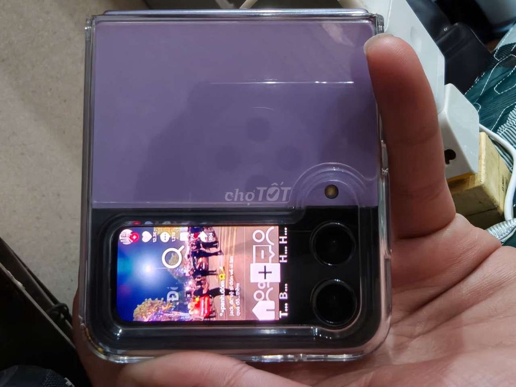 Samsung Galaxy Z Flip 4 Tím. Mua bán Điện thoại tại Thành phố Thủ Đức Tp Hồ Chí Minh được đăng bởi Miễn Tiếp Cò Lái hình 1