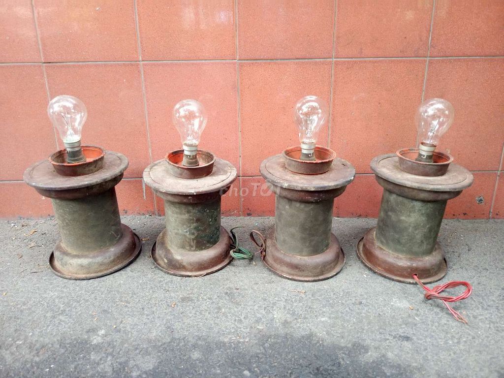 4c đèn xưa trước 1975. Mua bán Đồ sưu tầm, đồ cổ tại Quận 3 Tp Hồ Chí Minh được đăng bởi Be hình 1
