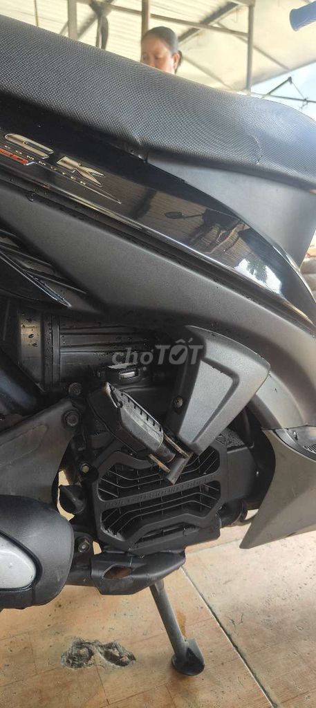 Xe zin đẹp như mới, máy êm ru không hú hí. Mua bán Xe máy tại Huyện Cái Bè Tiền Giang được đăng bởi Cái Bè Tiền Giang  hình 6