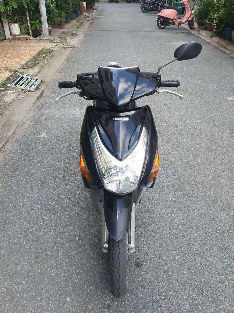 Click đời 2011 chính chủ máy êm zin đủ chức năng. Mua bán Xe máy tại Quận 1 Tp Hồ Chí Minh được đăng bởi văn hưng hình 2