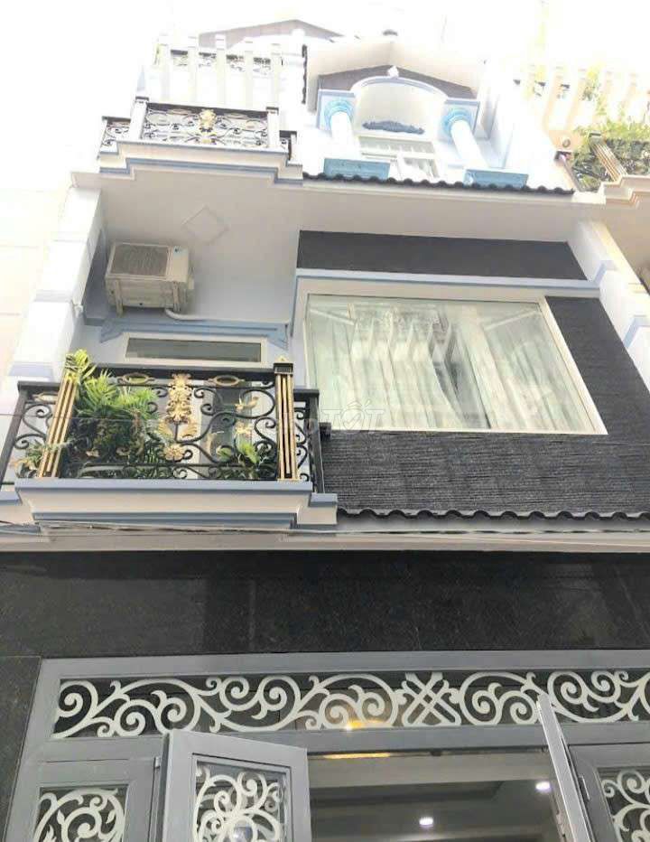 Аренда · 4 комн. · 40 м² · Quận 8, ул. Đường An Dương Vương