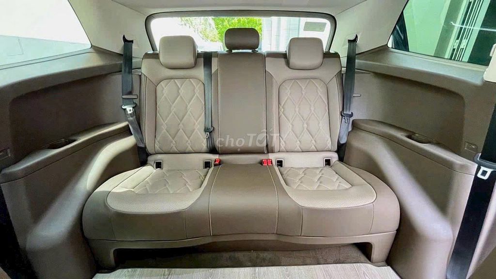 Volkswagen Viloran Trắng/Nâu 2024. Mua bán Ô tô tại Quận 3 Tp Hồ Chí Minh được đăng bởi Minh Hiếu hình 9